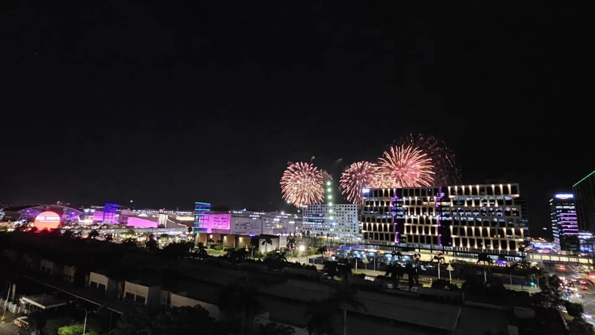 Hostel Shore Residences 1 -City Spark Staycation Manila