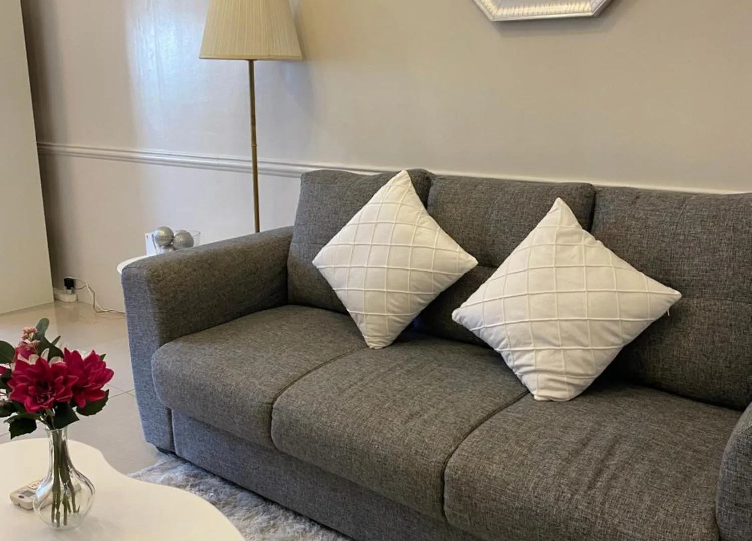 Hostel Shore Residences 1 -City Spark Staycation Manila